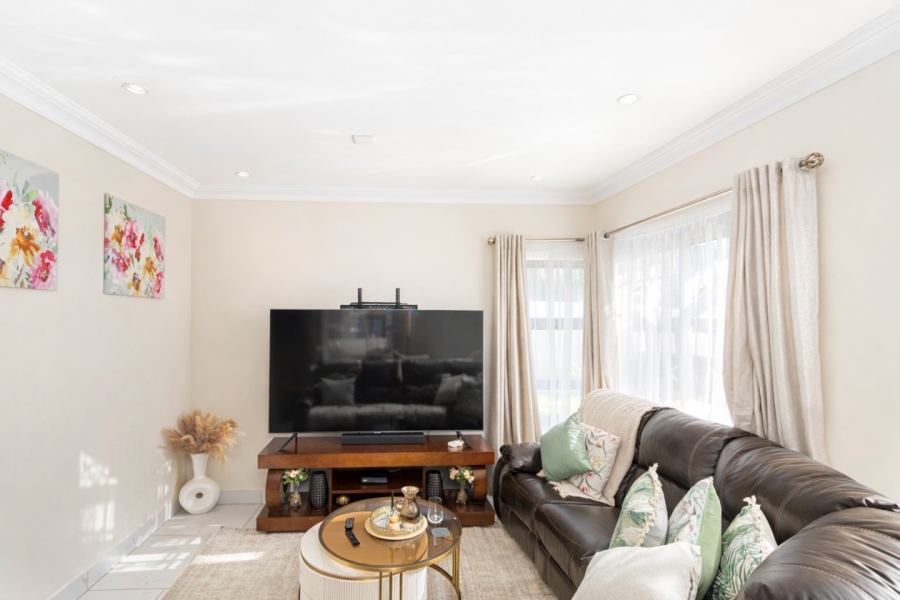 3 Bedroom Property for Sale in Melodie North West